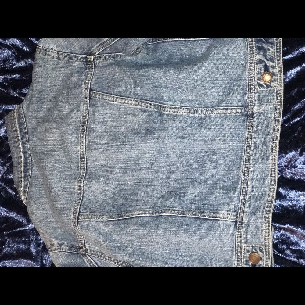 Jean Jacket - Picture 5 of 6